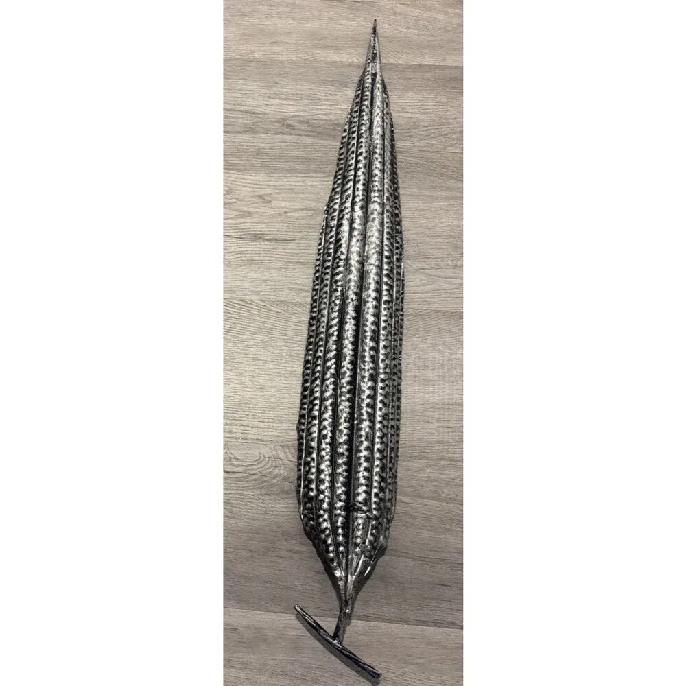 Home Decor 2 Metal Leaf Ornament 40” & 33.5”, Gold And Silver
